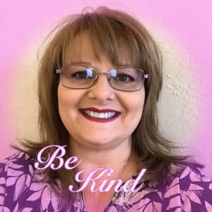 Meet your Posher, Laurie